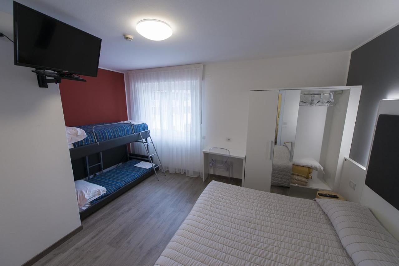 Hotel Rolly Ρίβα ντελ Γκάρντα Εξωτερικό φωτογραφία