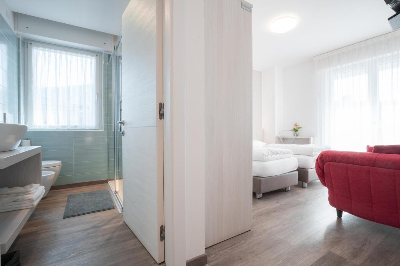 Hotel Rolly Ρίβα ντελ Γκάρντα Εξωτερικό φωτογραφία