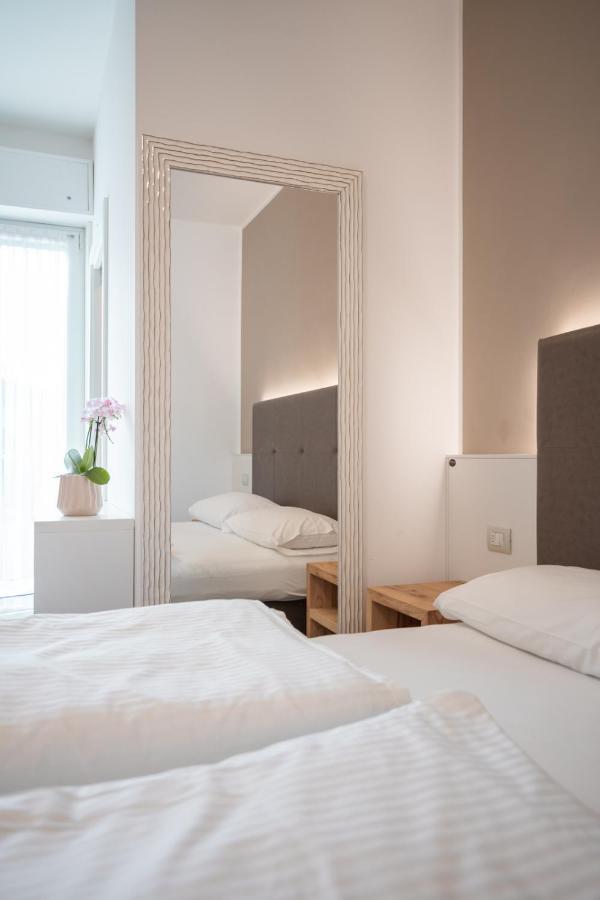 Hotel Rolly Ρίβα ντελ Γκάρντα Εξωτερικό φωτογραφία