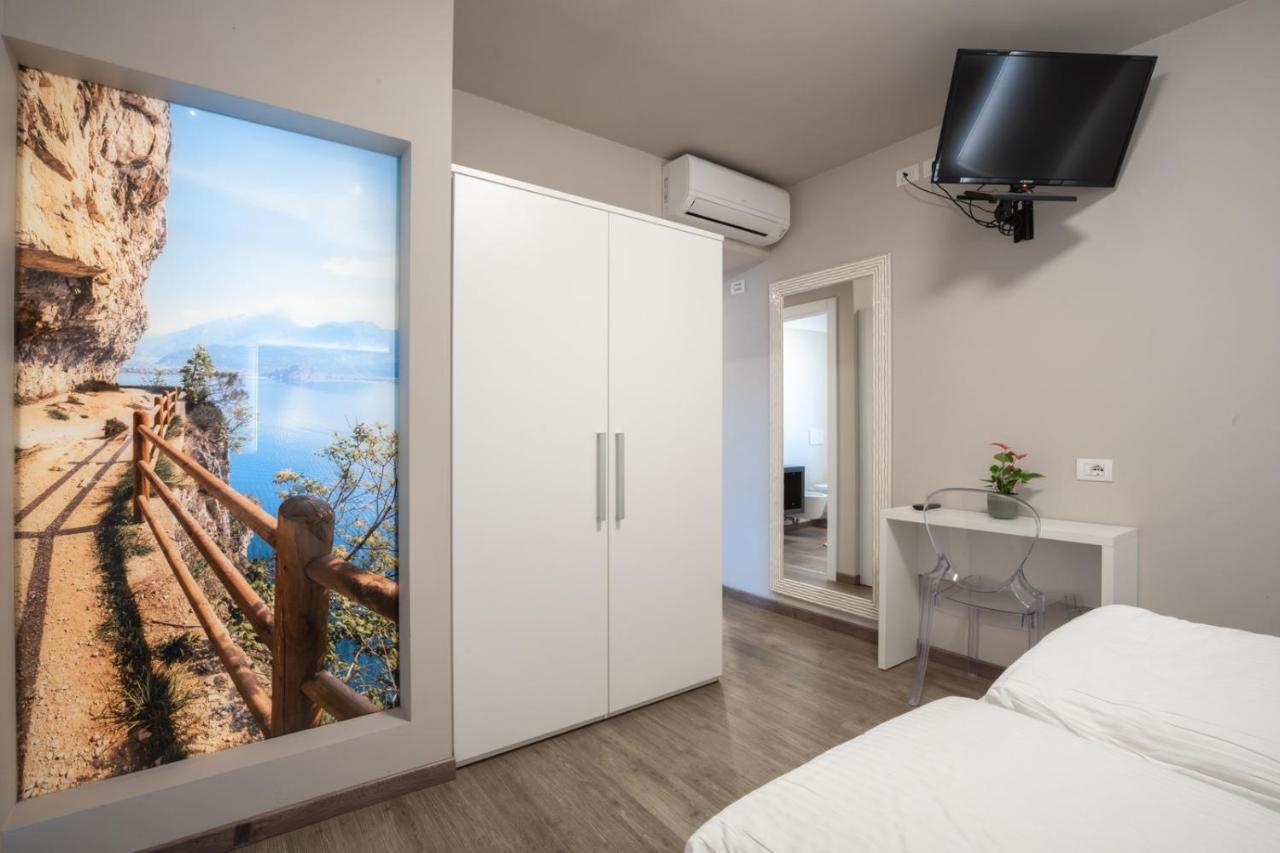 Hotel Rolly Ρίβα ντελ Γκάρντα Εξωτερικό φωτογραφία