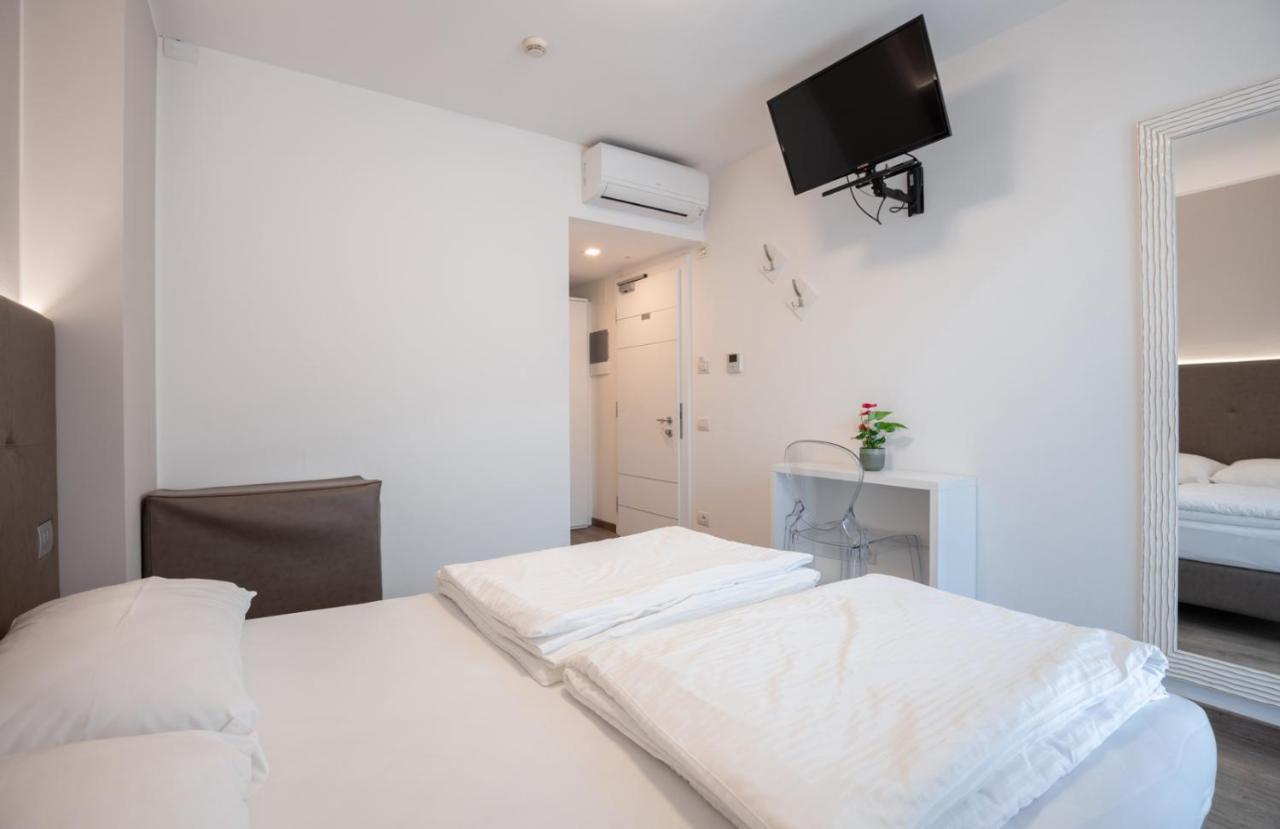Hotel Rolly Ρίβα ντελ Γκάρντα Εξωτερικό φωτογραφία