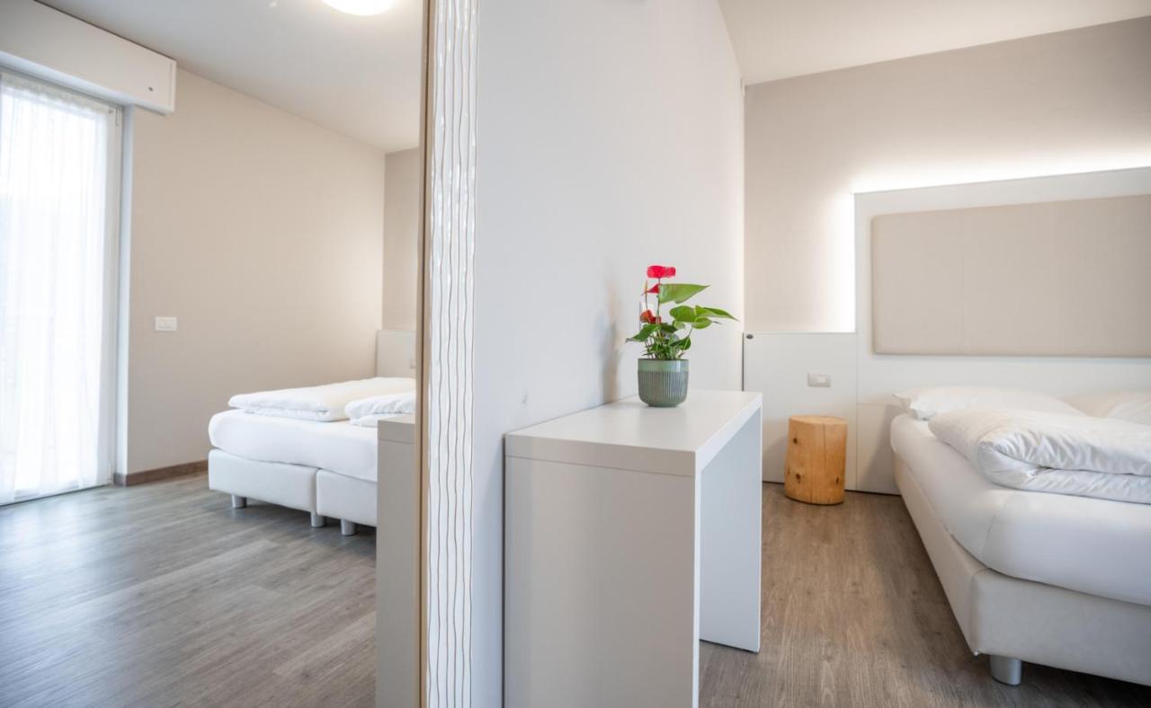 Hotel Rolly Ρίβα ντελ Γκάρντα Εξωτερικό φωτογραφία