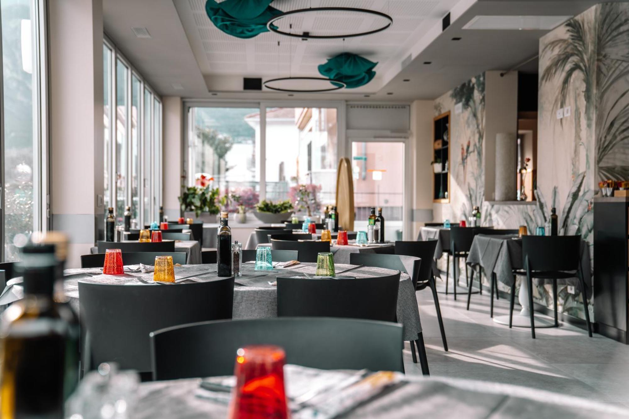 Hotel Rolly Ρίβα ντελ Γκάρντα Εξωτερικό φωτογραφία